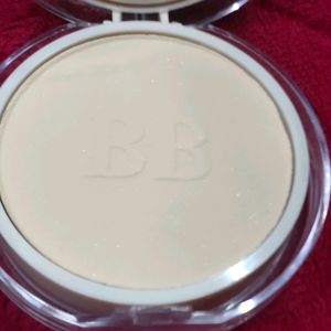 Lakme Compact