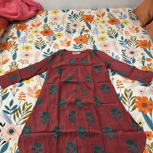 Short Maroon And green Kurti