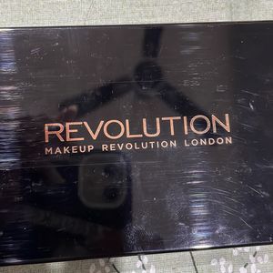 Makuo Revolution Smokey Eyeshadow