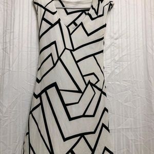 Top Note White And Black Dress