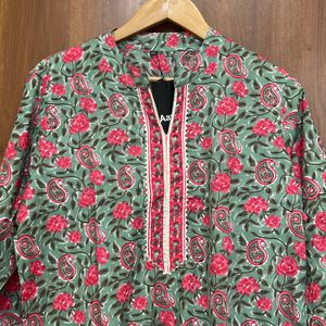 Floral Print Cotton Kurta For Women