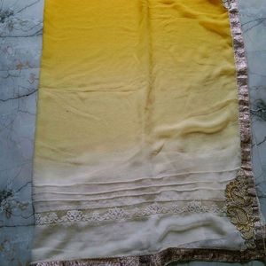 beautiful duble shade saree.