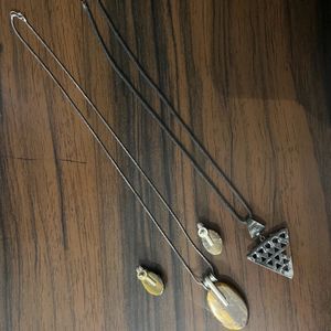 Wooden Neck Chain With Earrings