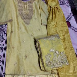 Women Kurti Salwar And Embroidery Dupatta Suit