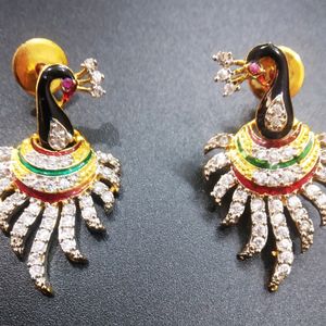 TRENDY GOLDEN PEACOCK PENDANT SET