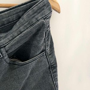 Straight Cut High Rise Jeans