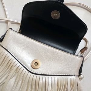 Cute Aesthetic Off White Sling Bags For Women