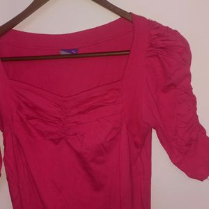 Pink Stretchy Top 🩷Very Comfortable, Has Elastic