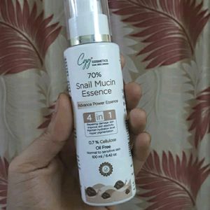 CGG COSMETICS 70% SNAIL ESSENCE