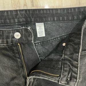 H&M CURVY STRAIGHT FIT JEANS