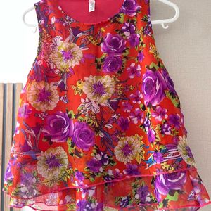 Flower pattern orange Sleevless top