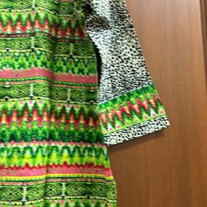 Women Stylish Kurta - Green Back