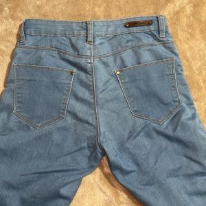 Nuon Light Blue Jeans