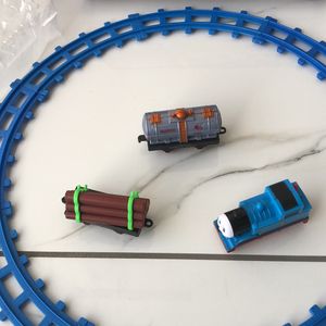 New Train Tracking Set