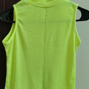 🔴 Price Dropped Neon Green Crop Top