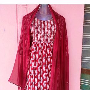 Pretty Nyra Cut Kurta Set 🌺