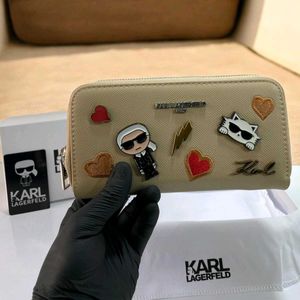 Hi I Want To Sell This Brand New Karl Lagerfield