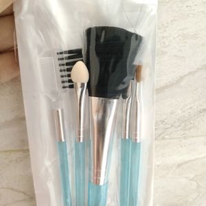 Make Up Brushes