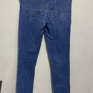 Levis High Waist Jeans