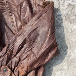 BROWN COWBOY LEATHER JACKET IN A NEW CONDITION!