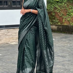 Saree With Blouse