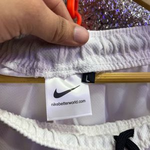 NIKE PREMIUM SHORTS