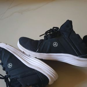 Women Black Walking Shoes