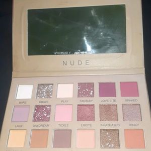 NUDE EYESHADOW PALETTE