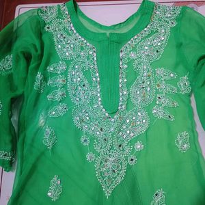 Chikankari Kurti💚