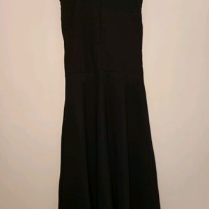 Black Sleeveless Dress