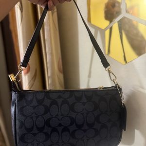 COACH HIGH QUALITY SHOULDER/SLING BAG