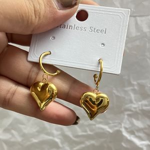 Hanging Hearts earrings