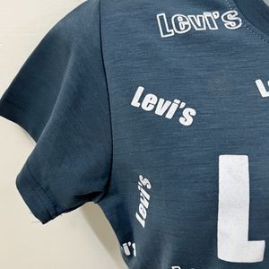 Local brand Levi’s printed top