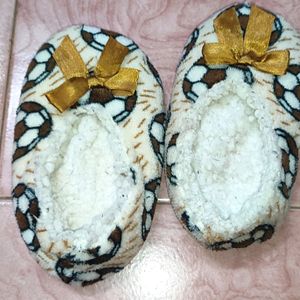 Home Wear Slippers For Baby's 2 To 3 Years Can Wear