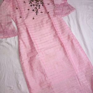 Very Beautiful Kurti With Lining Inside