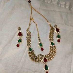 Elegant Jewellery Sets