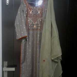 Kurti With Dupatta