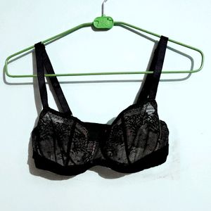 Designer Underwire Black Bra With Net