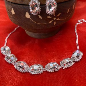 Silver Stone Necklace With Earrings