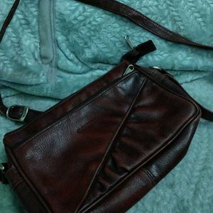 Leather Sling Pouch Beautiful 😍