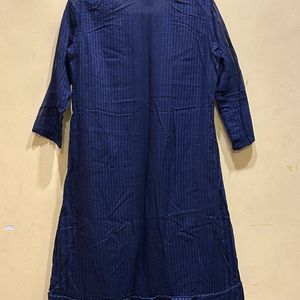 Neerus Blue Kurta Size L