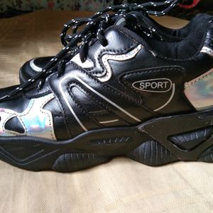 Black Sport Shoes