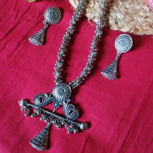 Bansuri Necklace Set