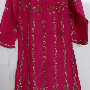 Hand Embroidered Chikan Kurti