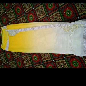 beautiful duble shade saree.