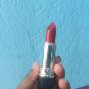 Flaunt Chili Color Unlimited Lipsticks