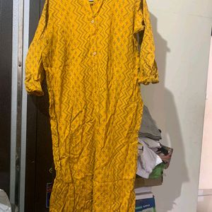 Black And Mustard Yellow Kurti (Pack Of 2)