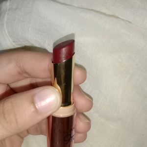 Combo At Very Low Price Compact + 2 Lipstick