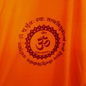 Beautiful Gayatri Mantra i Tshirts