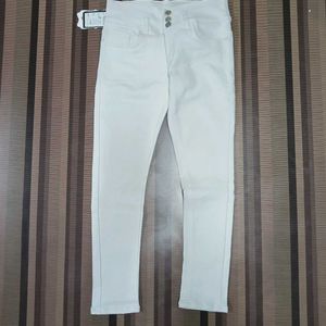 Y-70 Size 30 Slim Fit Women Denim Jeans